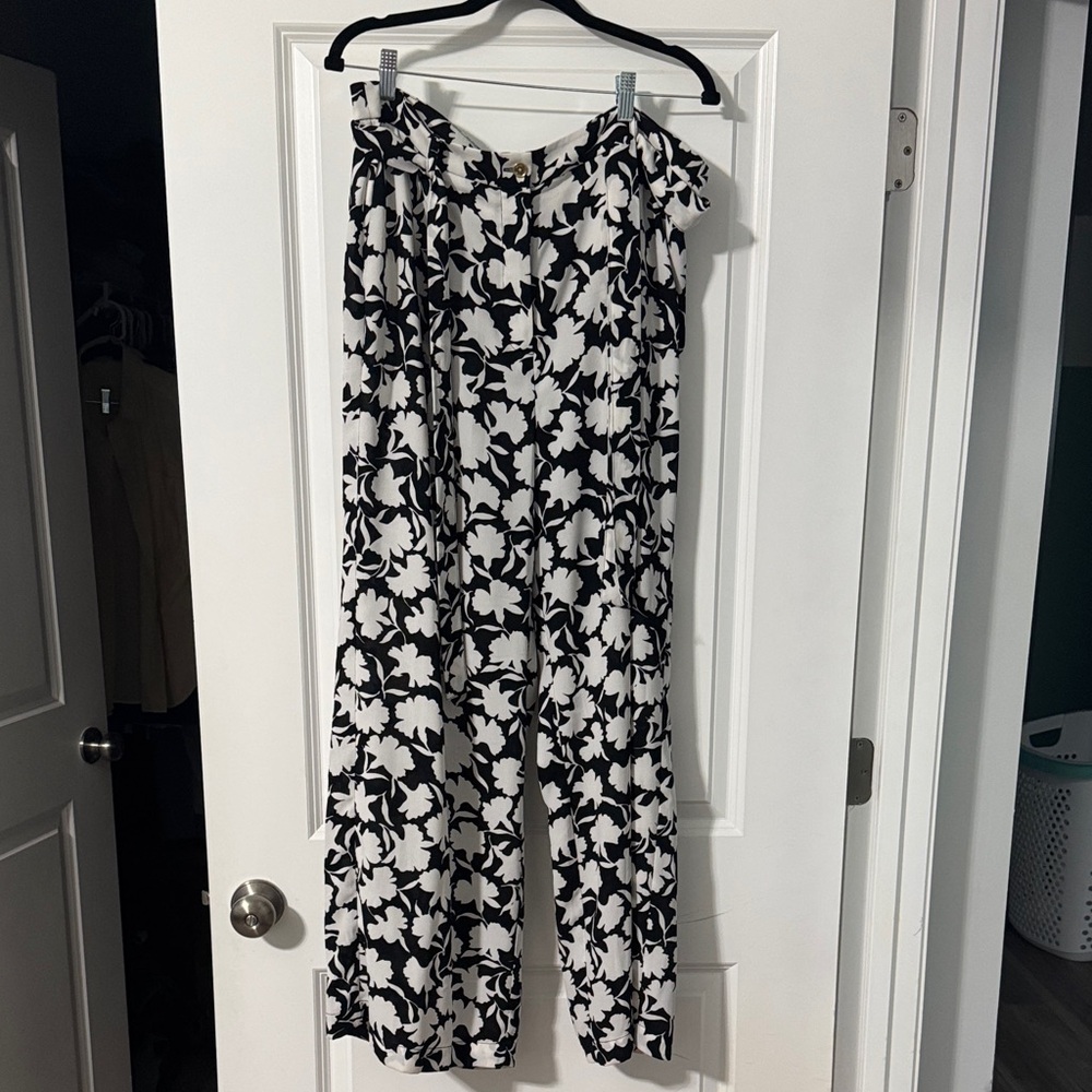 Michael Kors Black and White Wide Leg Pant